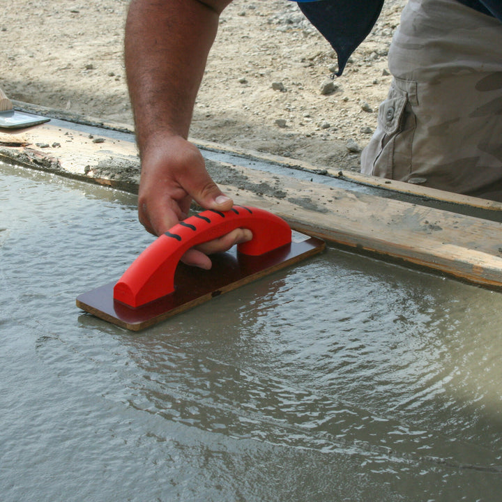 Kraft Tool CF506PF 18" x 3-1/2" Square End Laminated Canvas-Resin Hand Float with ProForm Handle