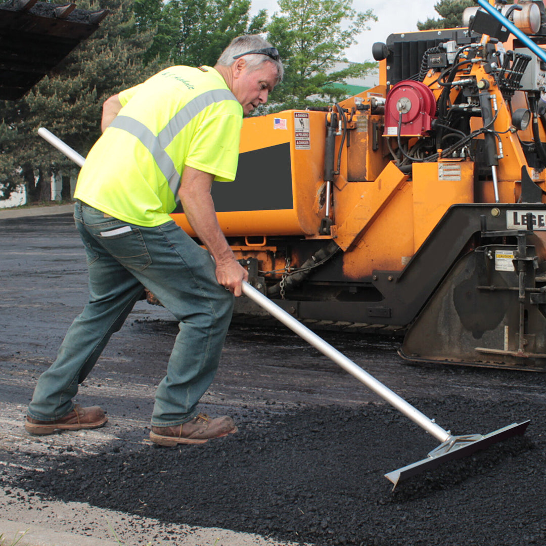 Kraft Tool GG830N 30" Magnesium Smooth Blade Asphalt Lute with 7' Handle