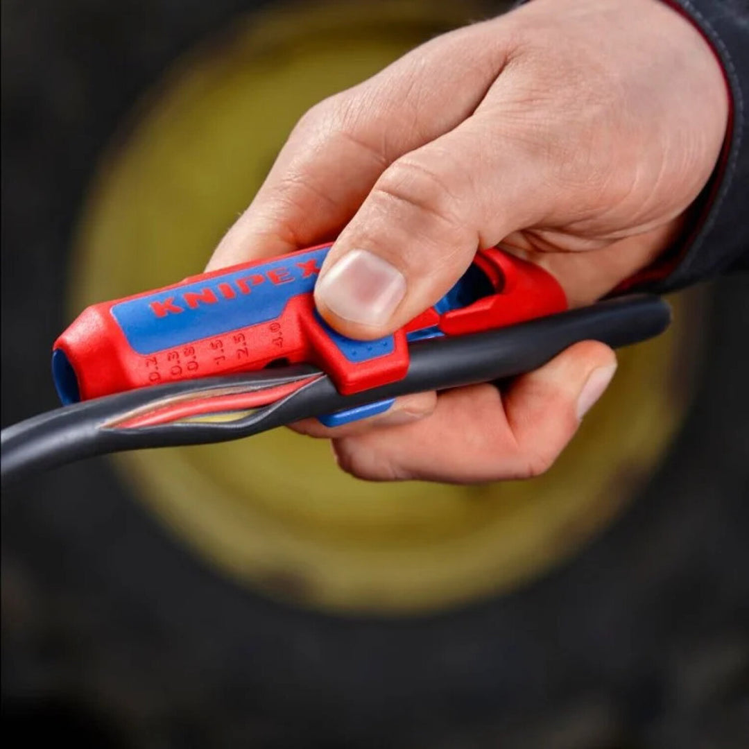 Knipex 16 95 03 SB 5 1/4" KNIPEX ErgoStrip PV