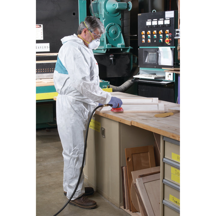 3M Disposable Protective Coverall 4520-XL White/Green Type 5/6