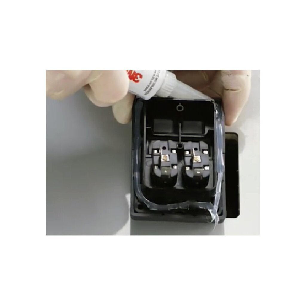 3M Marine Grade Silicone Sealant, Clear, PN08029, 304 mL Cartridge