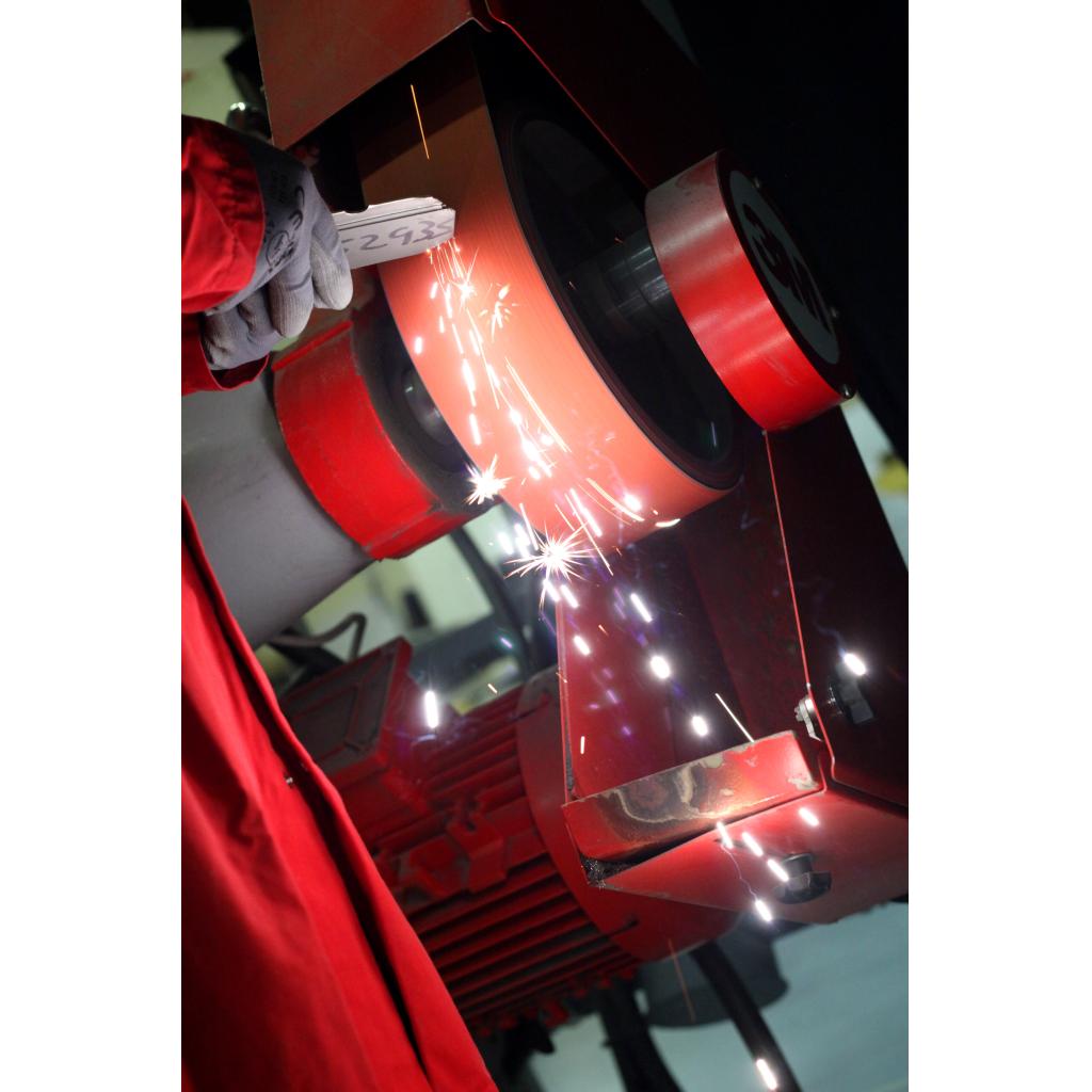 3M Cubitron II Cloth Belt 984F, 60+ YF-weight, 1/4 in x 12 in,
Fabri-lok