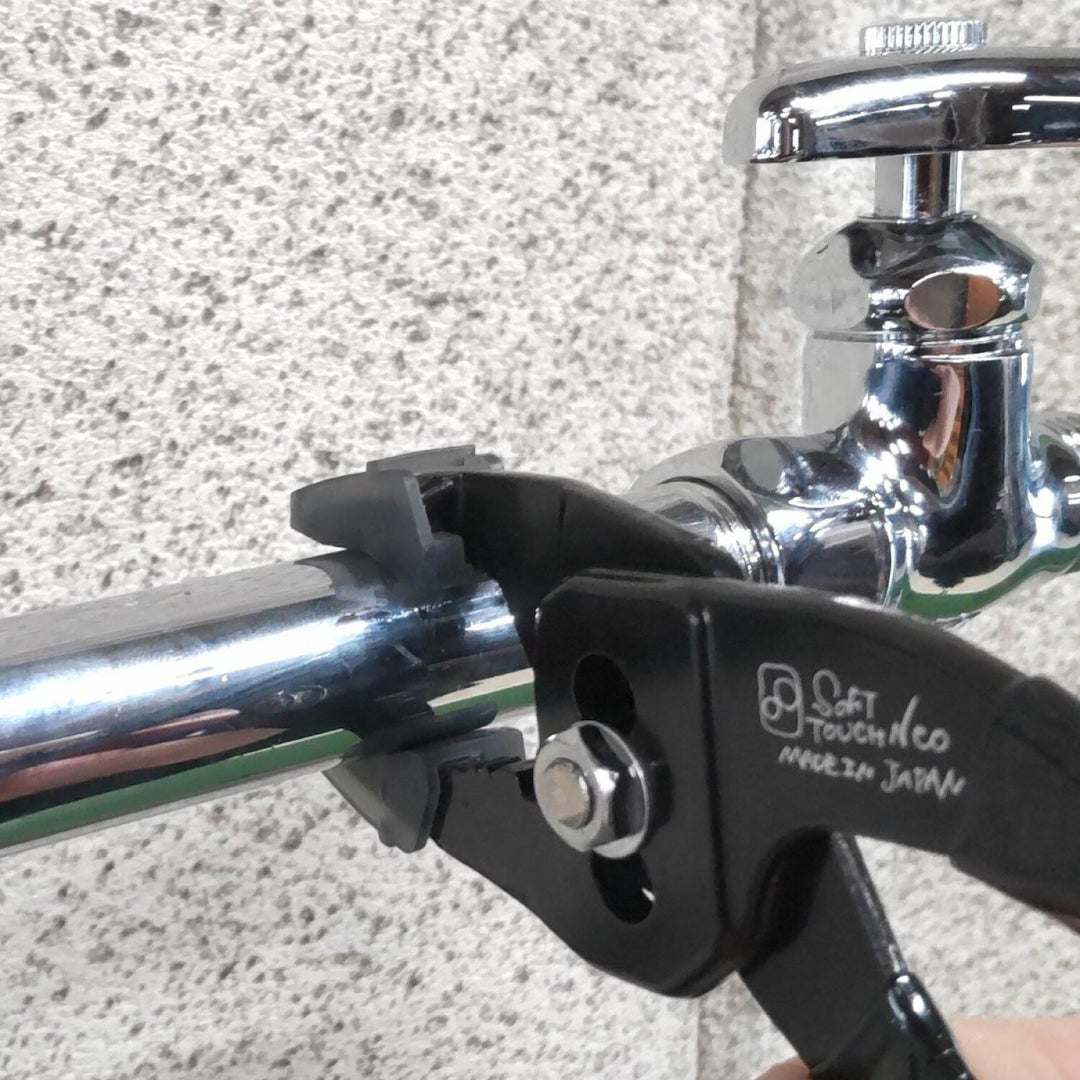 IPS NPH-165 SOFTTOUCH Neo Combination Slip Joint Pliers, 165 mm