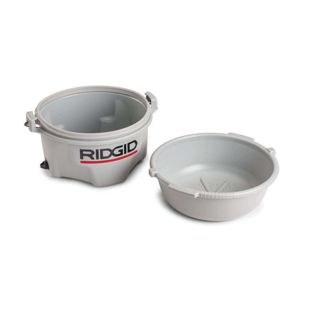 Ridgid 10883 Oiler with One Gallon Premium Thread Cutting Oil