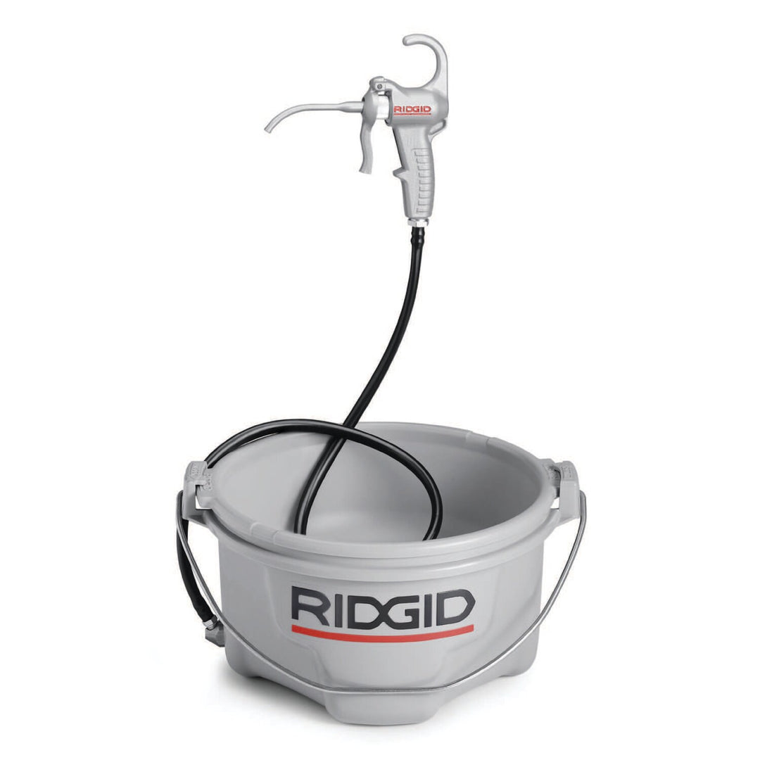 Ridgid 72327 #4 Hand-Operated Oiler with 54" Hose and Fittings