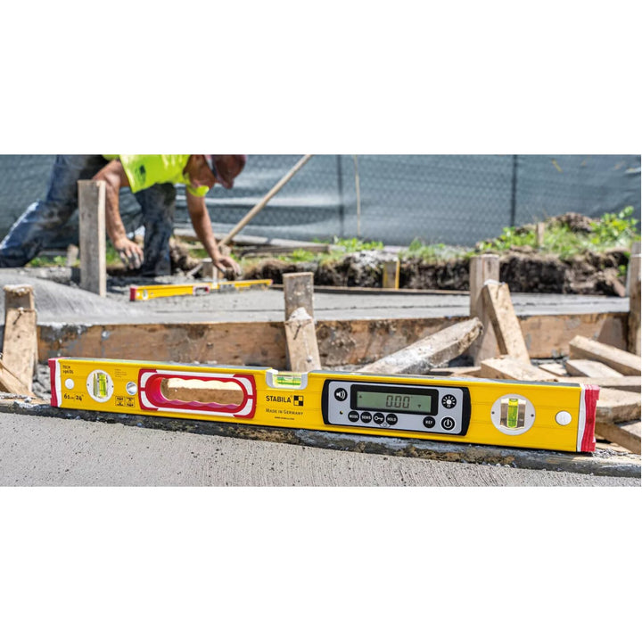 Stabila 39577 72" IP 67 Tech Level - W/Case