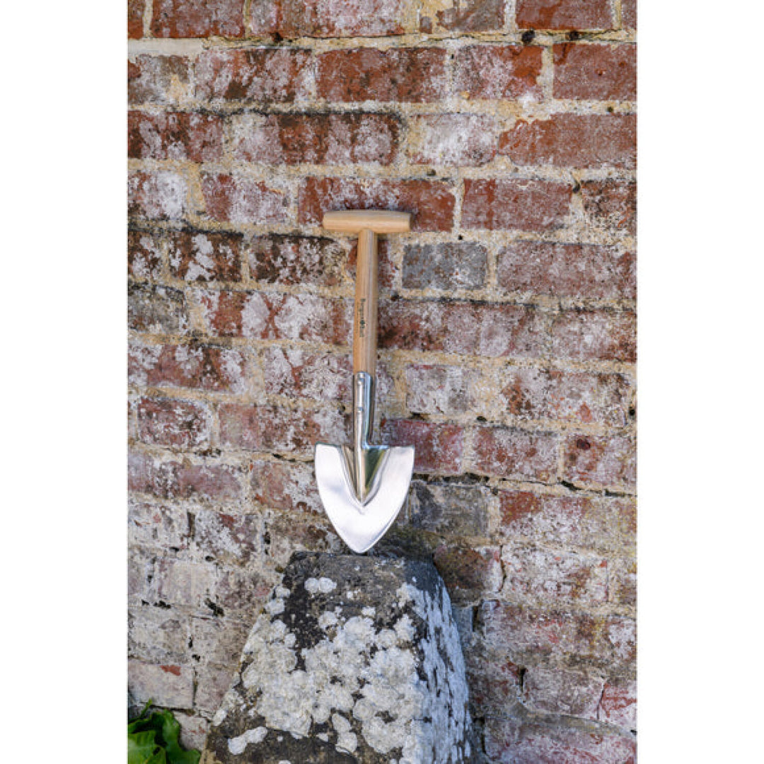 Corona GTB/SPSRHSSML  RHS® Stainless FSC Wood Mid Handled Perennial Spade Small