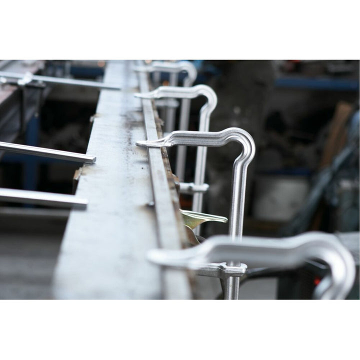 Bessey RSC-18 Clamp, anti-vibration, Omega bend style, 18 In. x 4.75 In., 1100 lb