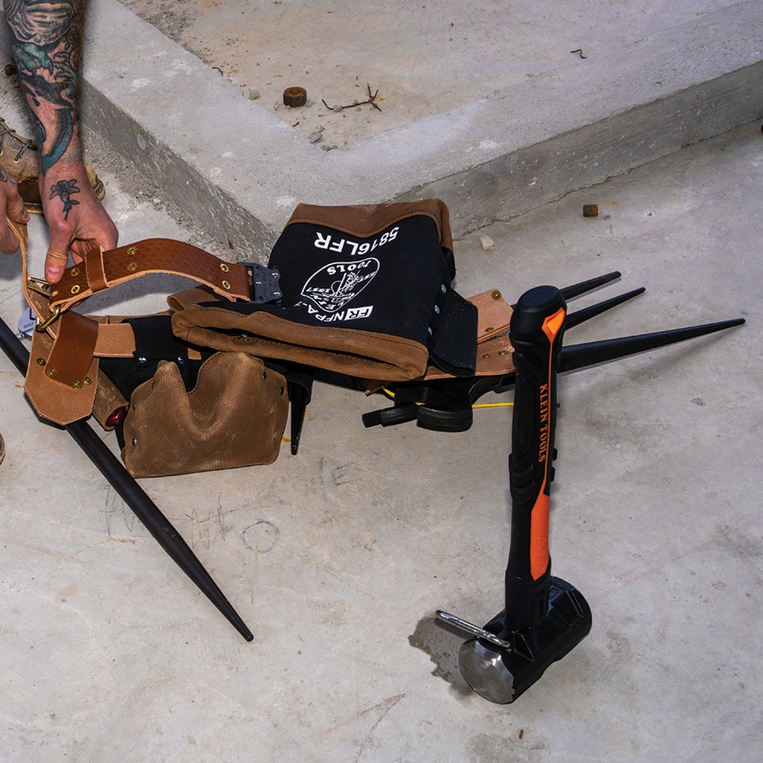 Klein Tools H80696 Sledgehammer with Integrated Hole, 6-Pound