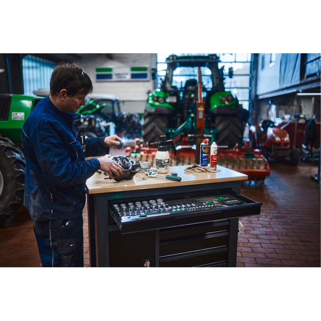 Stahlwille 98830204 Tool Assortment with workbench