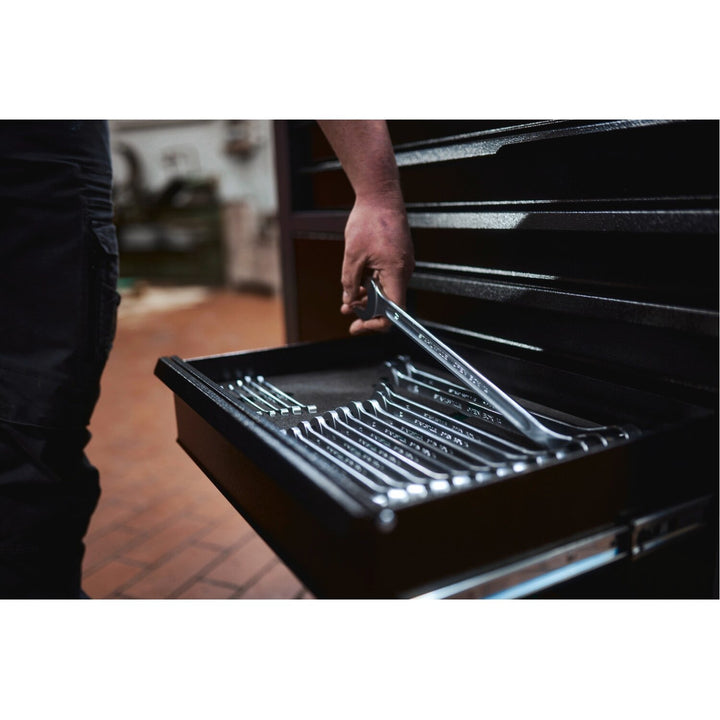 Stahlwille 98830204 Tool Assortment with workbench