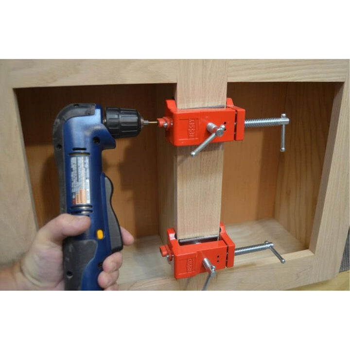 Bessey BES8511 Cabinetry Clamp for Aligning Face Framed Box Cabinets