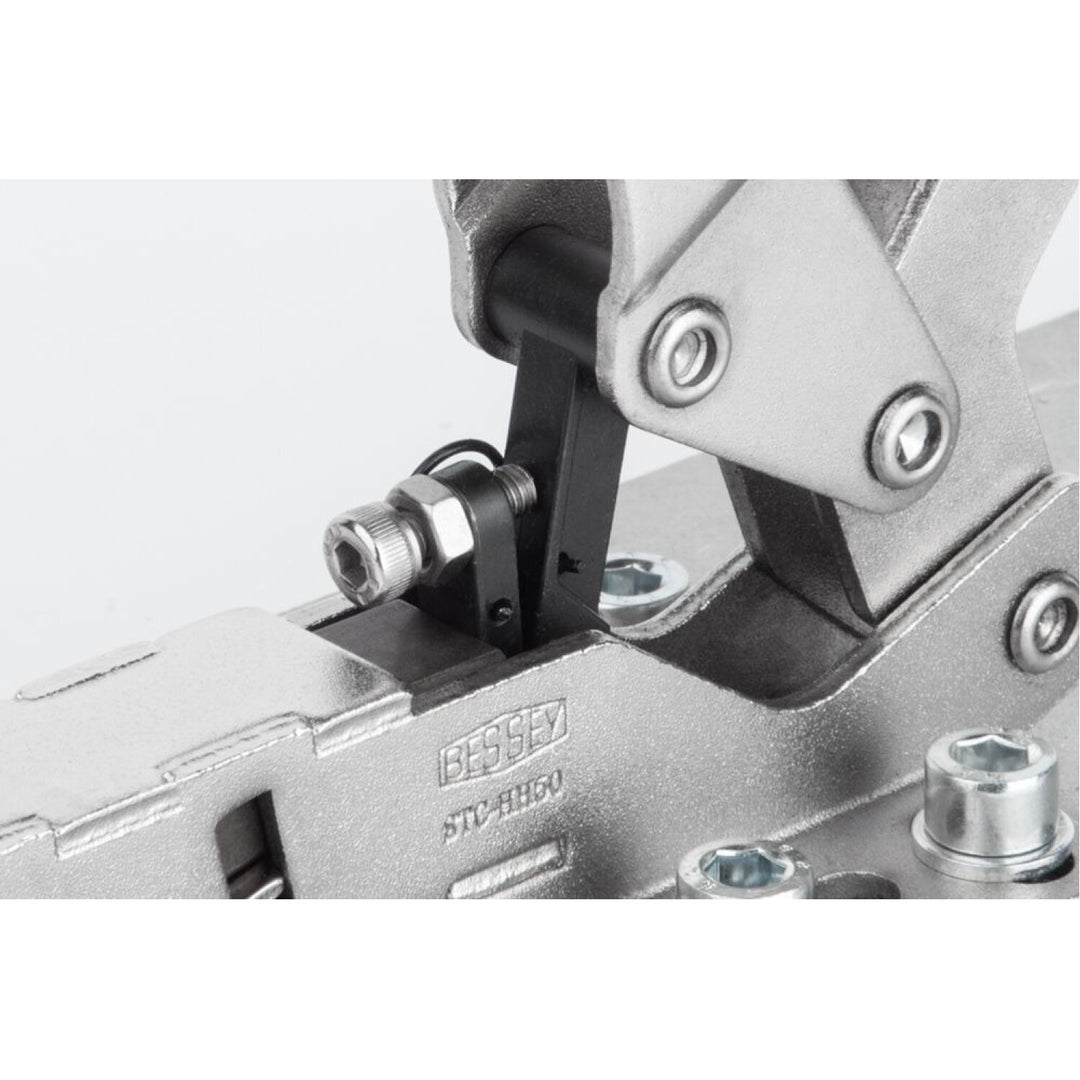 Bessey STC-IHH15 Auto adjust toggle clamp, horizontal push pull, flanged base