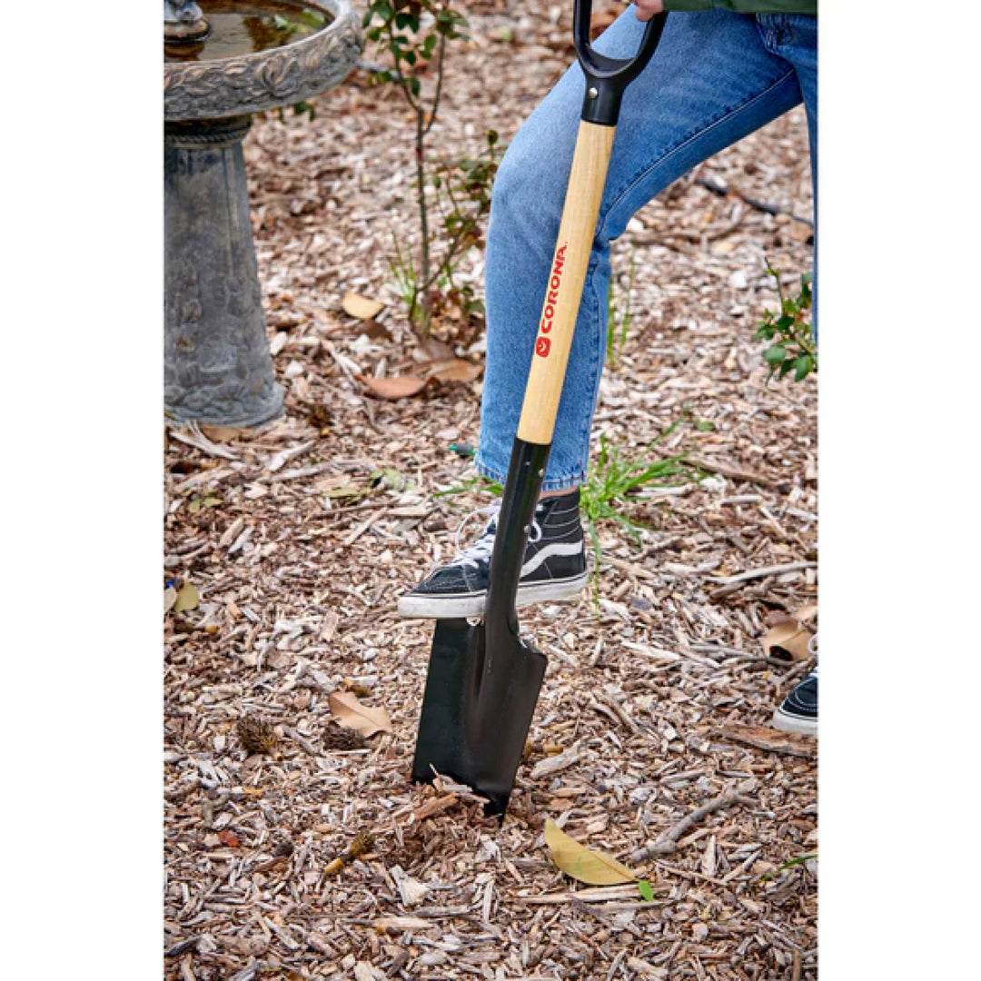 Corona SS 28010 Drain Spade Shovel, 15-Gauge, 30 in. Wood D-Grip Handle