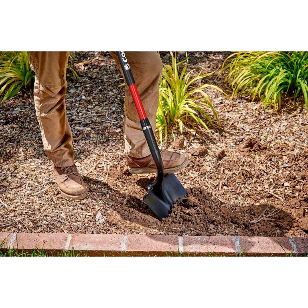 Corona SS 30020 Round Point, 14-Gauge Shovel, 12 in. Head, 48 in. Fiberglass Handle