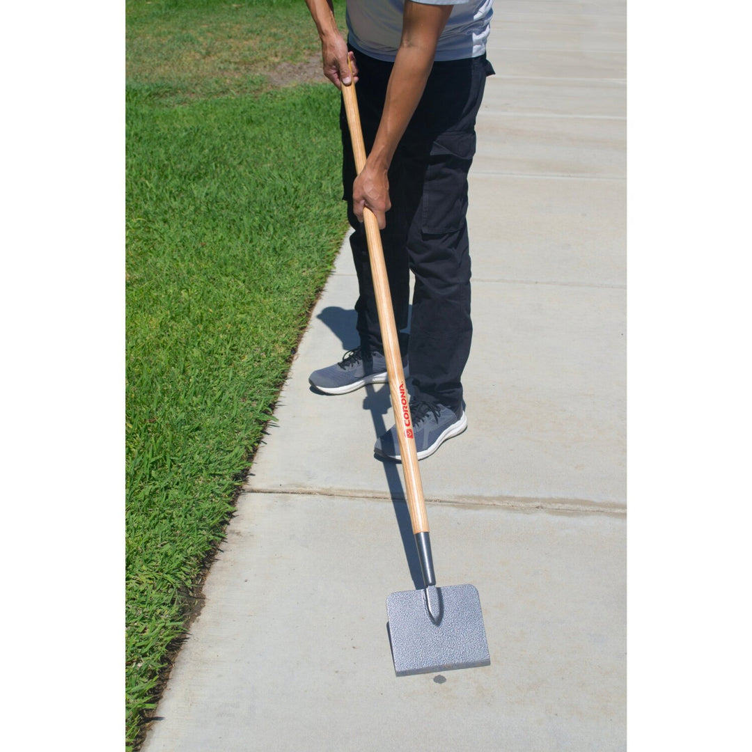 Corona UT 70000 Sidewalk Scraper, 7 in. Blade, 48 in. Ash Wood Handle