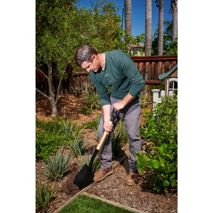 CORONA-SS 26010 · #2 Round Point Shovel - D-Grip