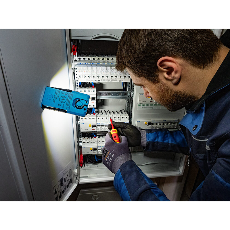 Hazet 1979W-82 LED Pocket Light, Wireless Charging