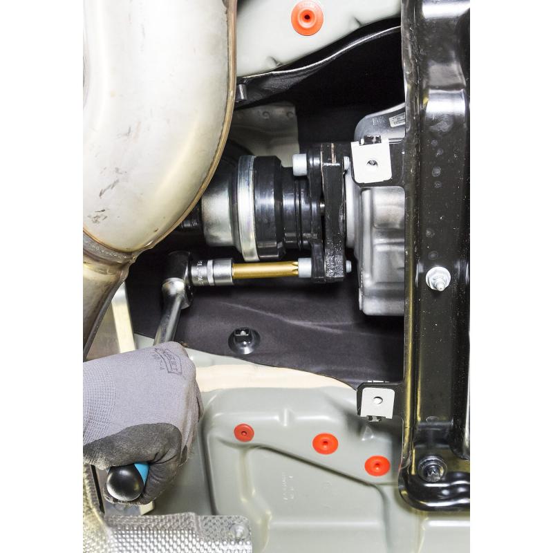 Hazet 2756-T60 Cardan Shaft TORX® Screwdriver Socket, TORX® T60, 1/2" Square Drive