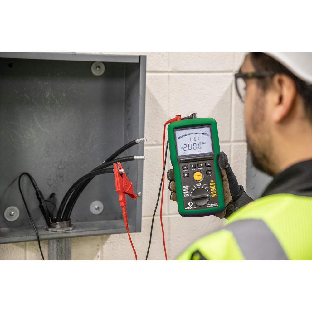 Greenlee 5882A-C Calibrated 1kV Megohmmeter/Insulation Tester