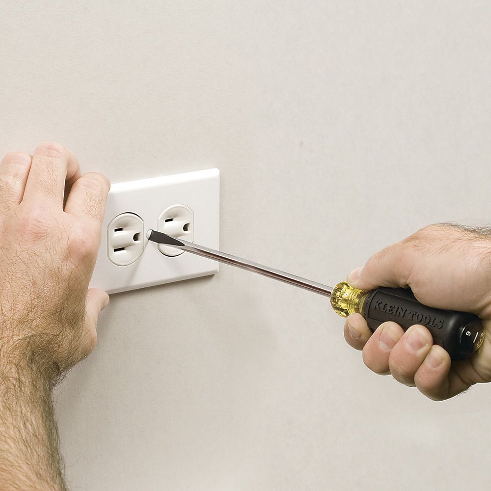 Klein Tools 85742 Screwdriver Set, 3/16 Cabinet and #2 Phillips Precision Machined Tips, Cushion-Grip Handles, Round Shank, 2-Piece