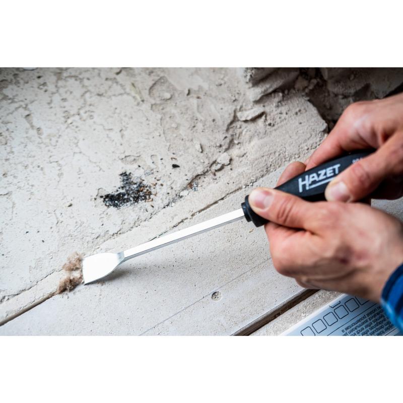 Hazet 824 Blunt Scraper, Long Blade, Flat Profile, 0.5x23mm