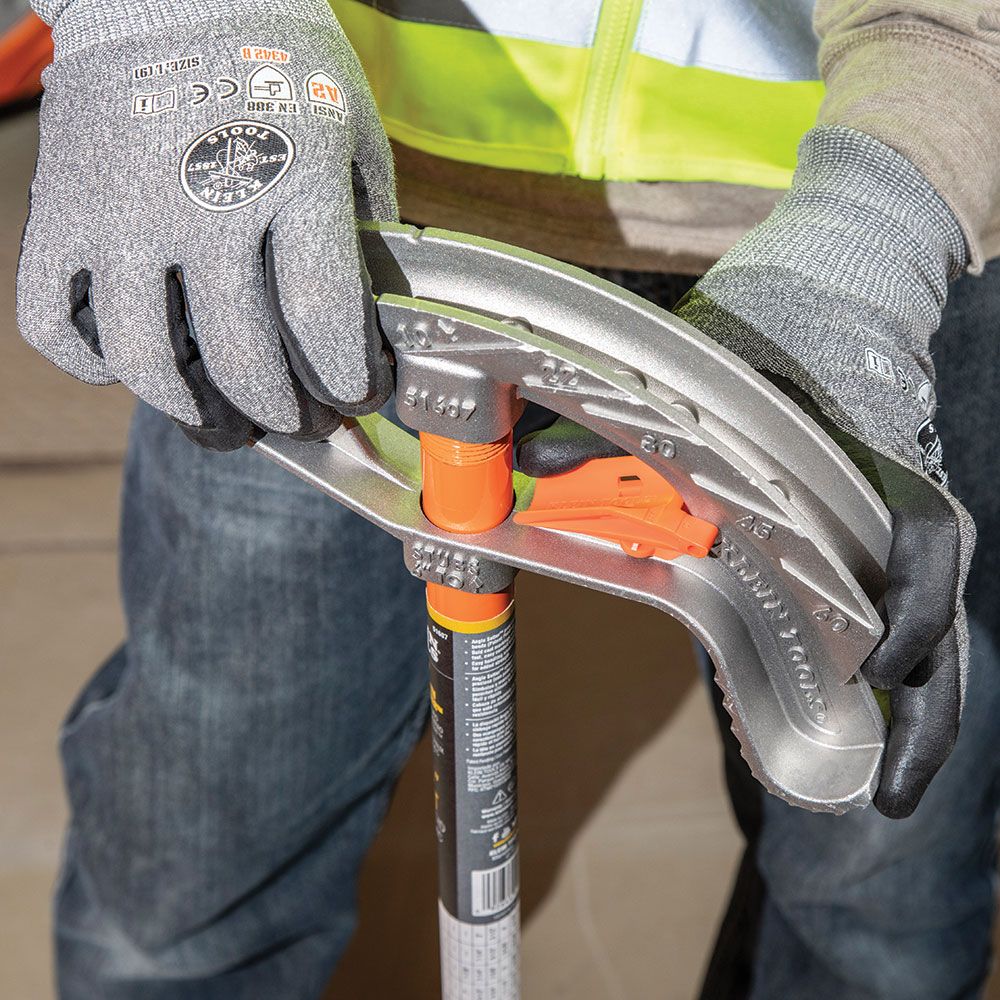 Klein Tools 51606 Aluminum Conduit Bender 1/2-Inch EMT, Wide Foot Pedal, Benchmark Symbols and  Angle Setter Technology