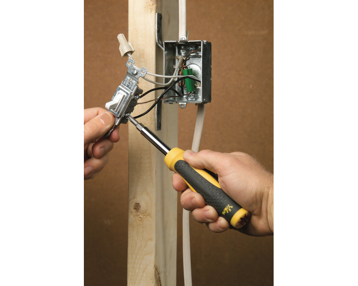 Ideal 35-908 7-in-1 Twist-A-Nut Screwdriver