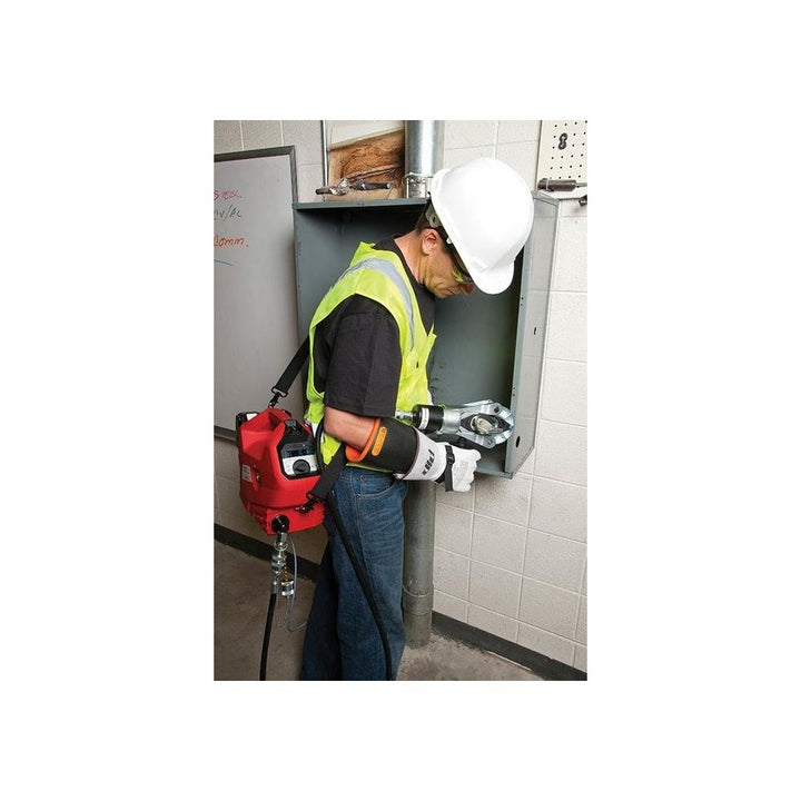 Greenlee EHP700LU12 Battery-Powered Pump, 12V Charger