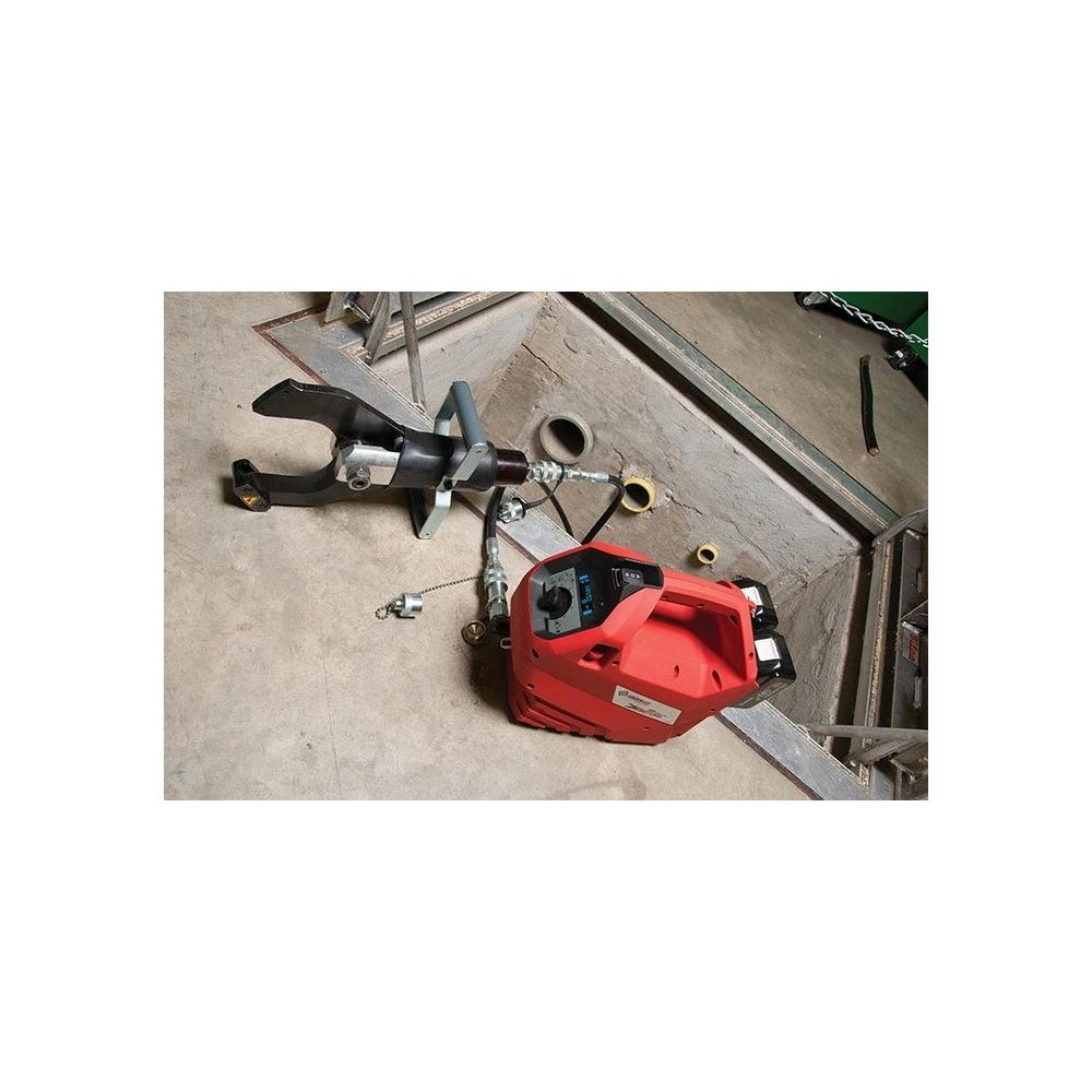 Greenlee EHP700LU22 Battery Powered Pump, 230V Charger