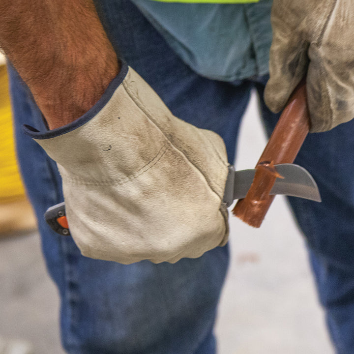 Klein Tools 44218 Folding Utility Knife with Replaceable Blade and Lockback Mechanism