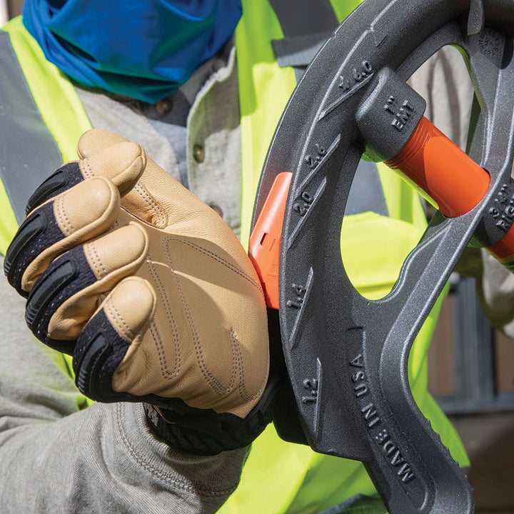 Klein Tools 51604 Iron Conduit Bender 3/4-Inch EMT with Angle Setter