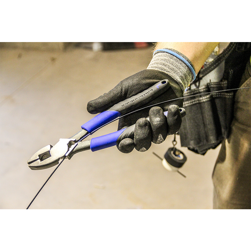 Ideal 30-3435 Smart-Grip Side-Cutting Plier, Plier Handles, 9-1/2" Length, New England Nose High-Leverage with Crimping Die